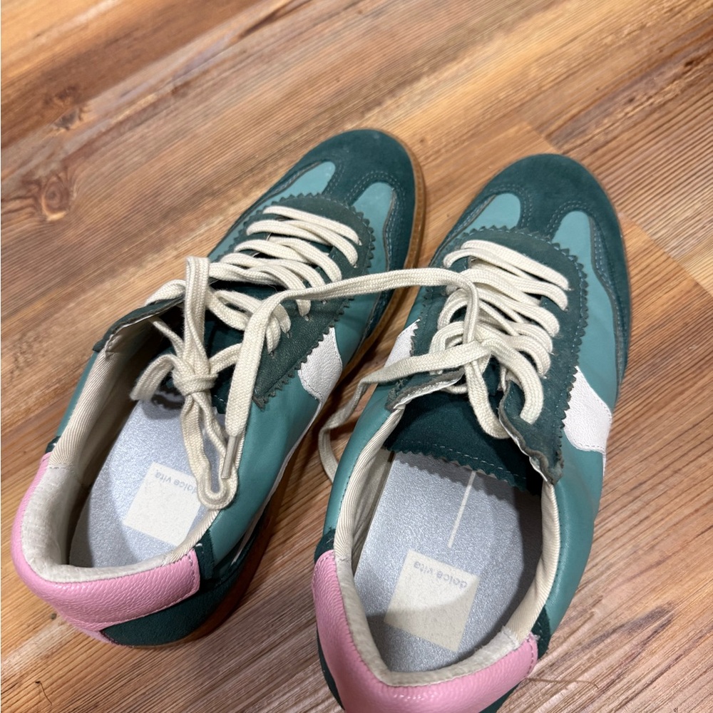 Dolce Vita Notice Sneakers